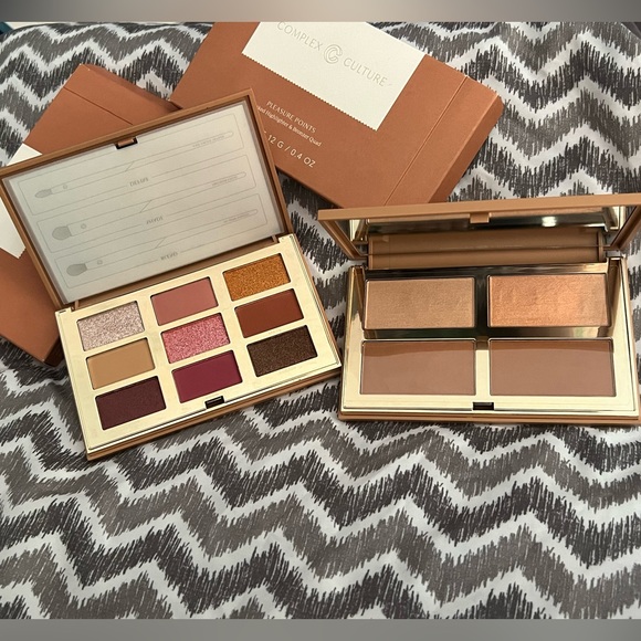 🆕 BUNDLE - CC Complex Culture - Bronzer and Eyeshadow palettes $72 value - Picture 1 of 5